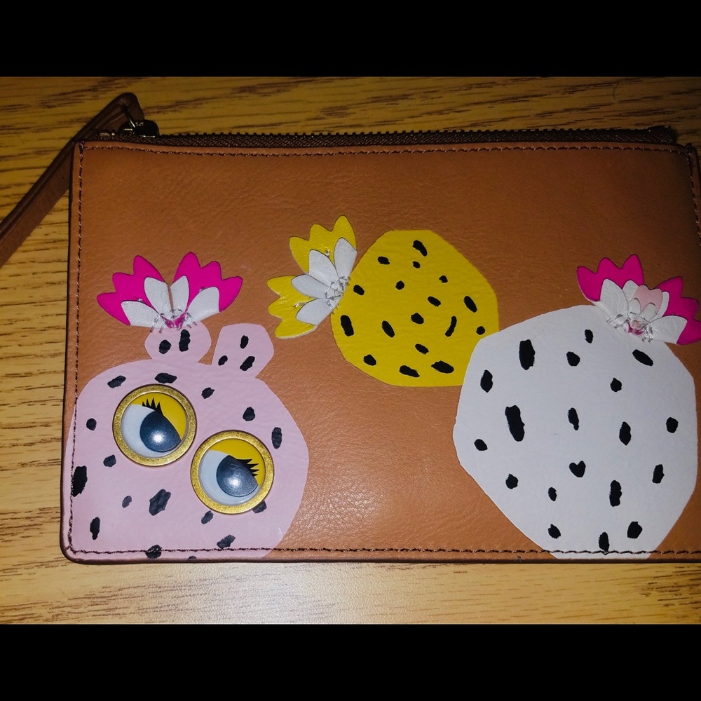 Fossil hand clutch, brown leather